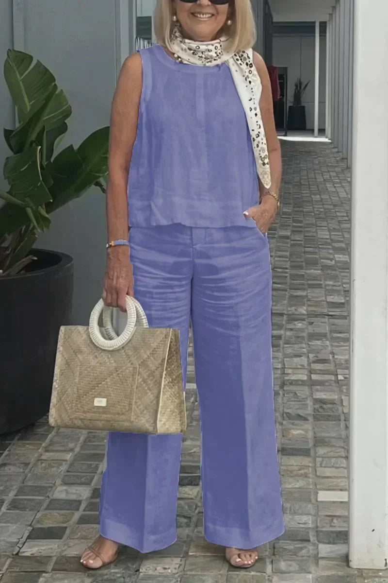 Gloria® | Elegant Sleeveless Outfit