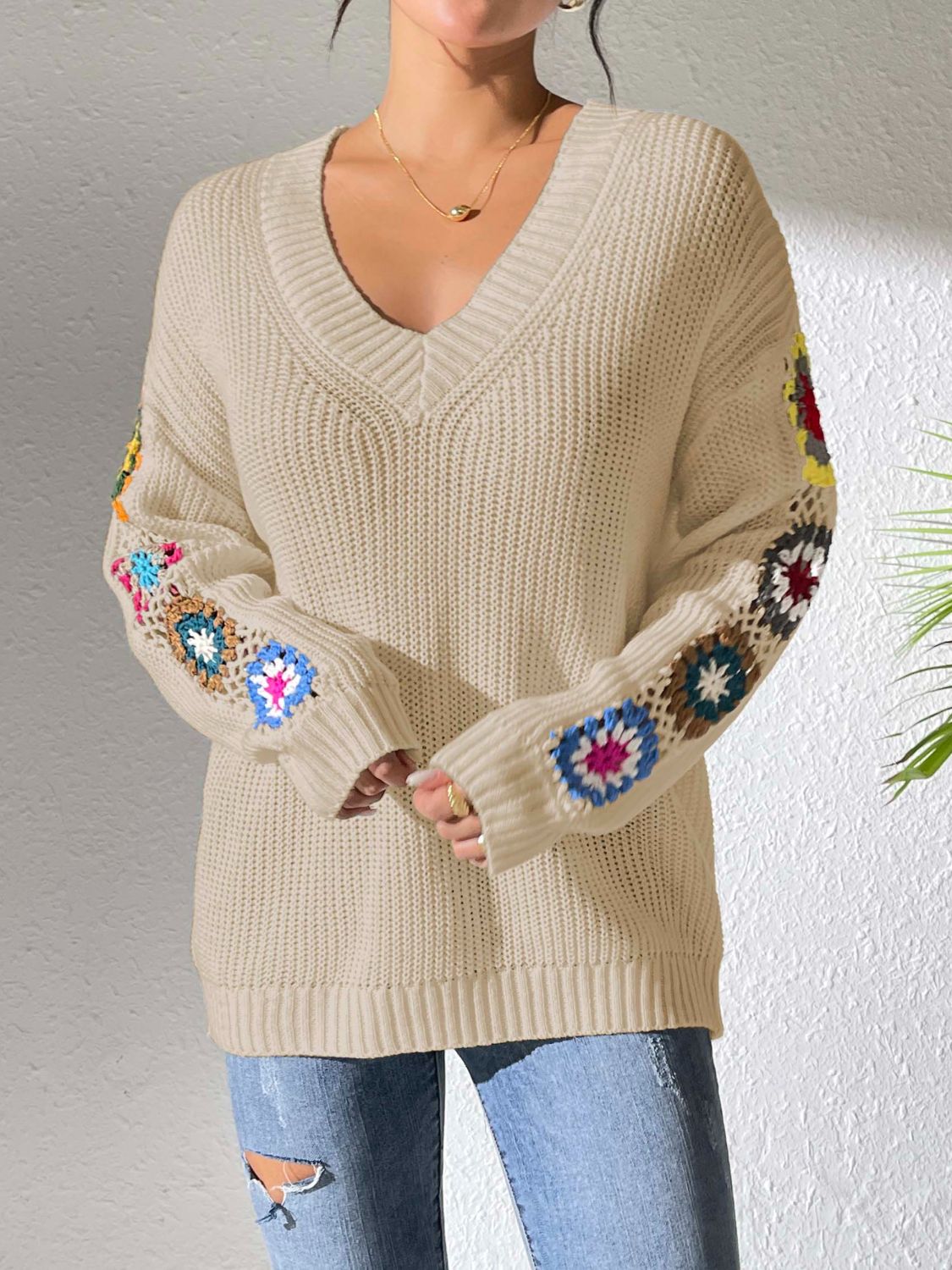 Marta | Crochet floral V-neck sweater