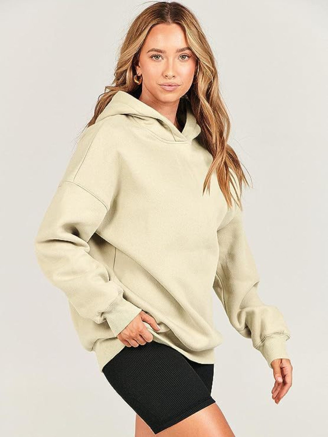 Monica | Long-sleeved hoodie with dropped shoulders