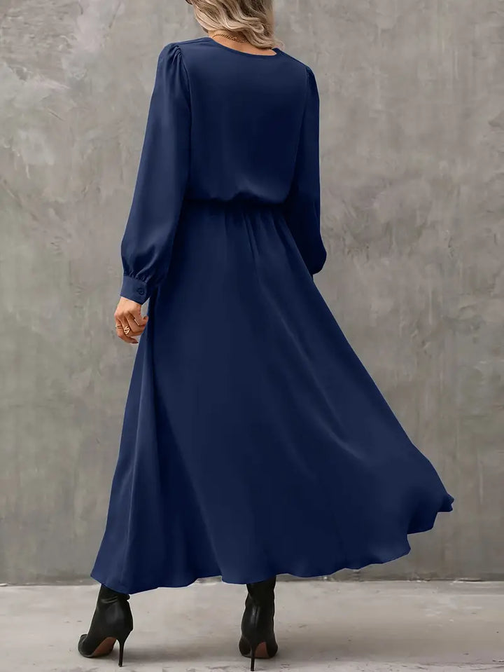 Soraya | Simple and stylish winter dress