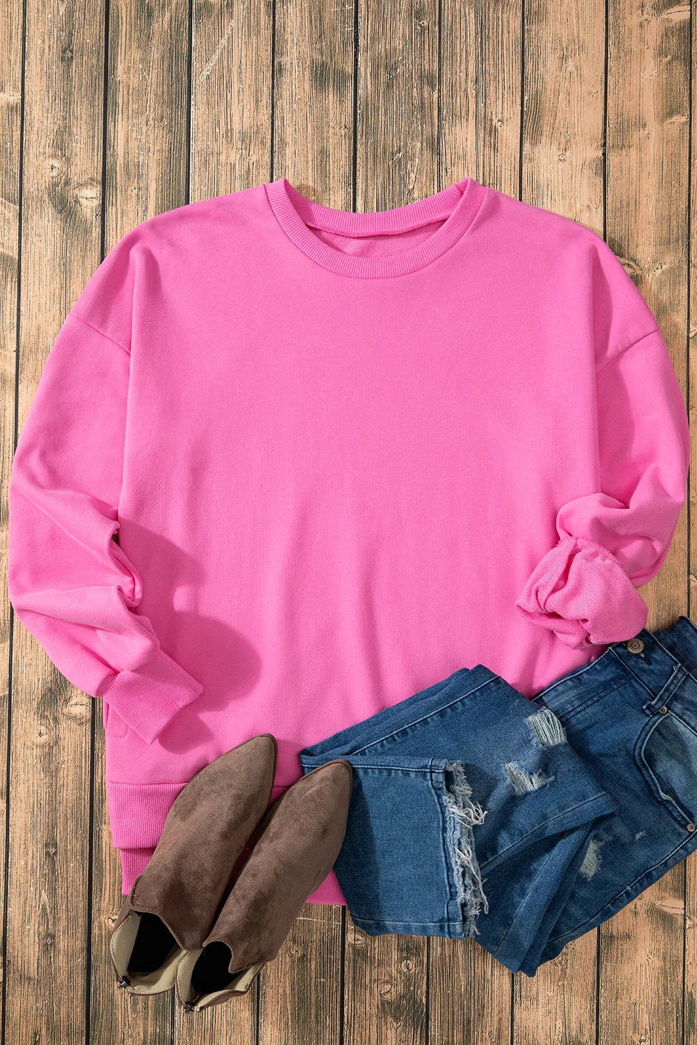 Claudia | Long-sleeved sweatshirt with a high, low crew neck