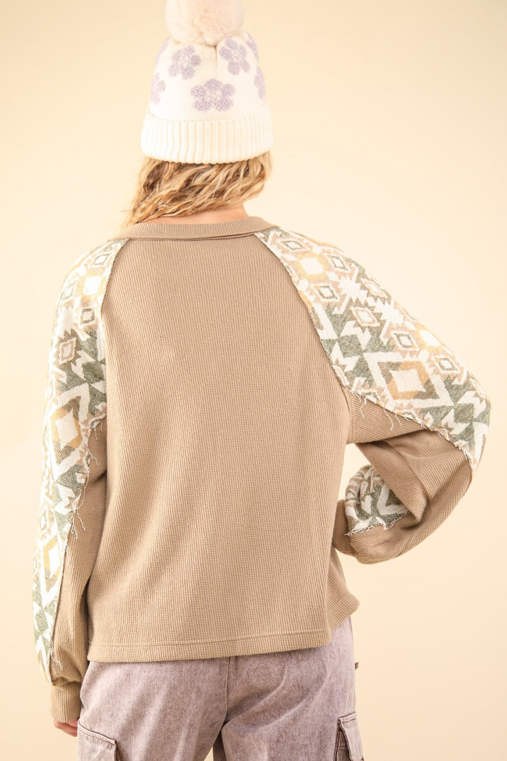 Clara | Printed long-sleeved knitted top with a crew neck