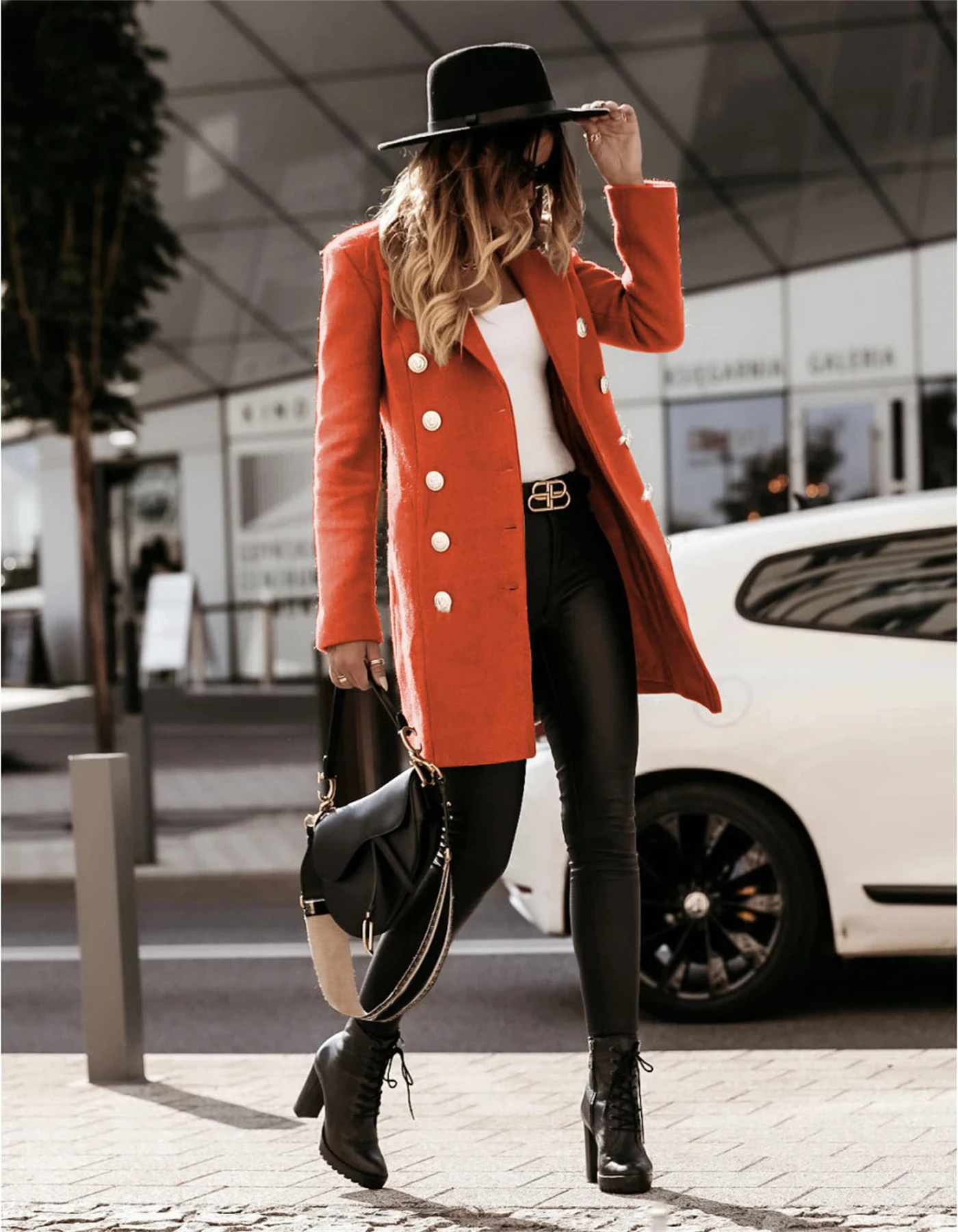 Hilda | Elegant and casual winter garment