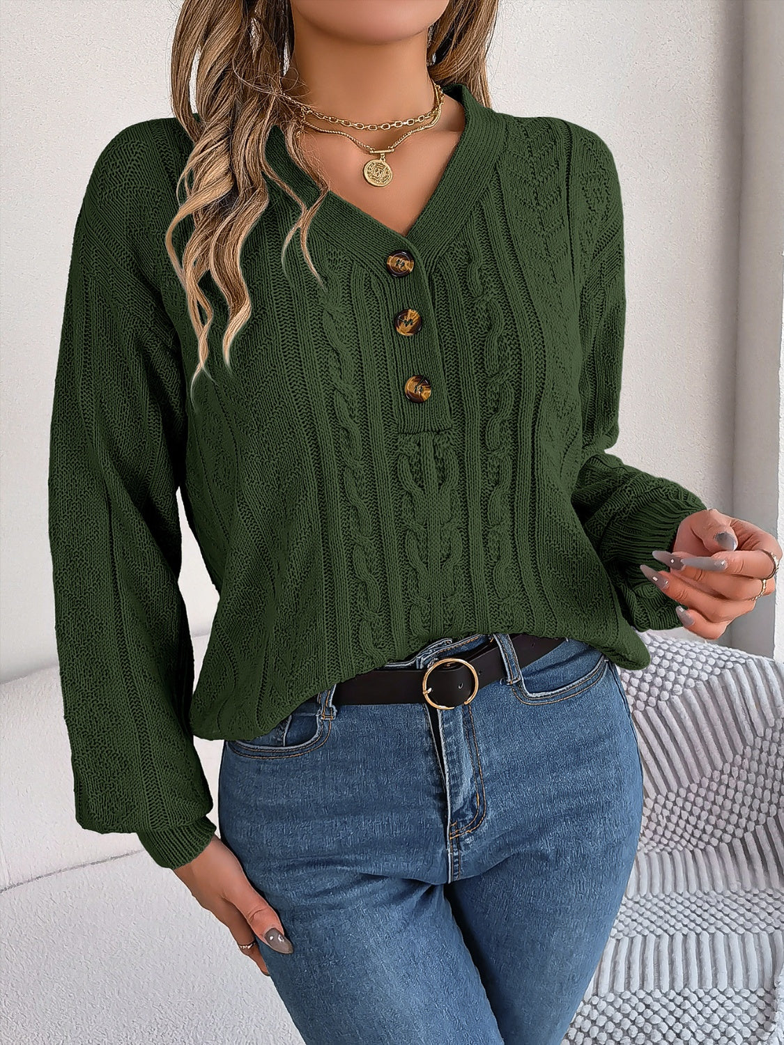 Maite | Long-sleeved sweater with cable knit and V-neck