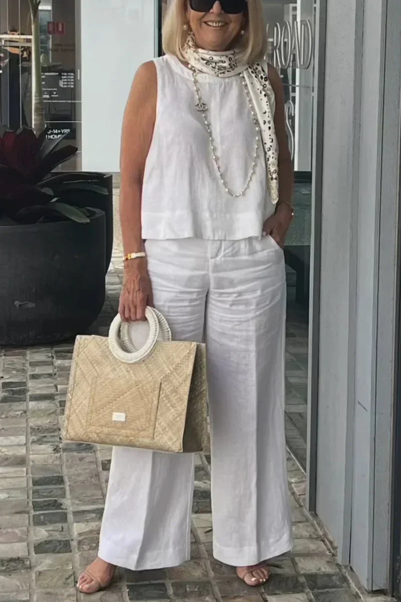 Giovanna® | Elegant Sleeveless Outfit