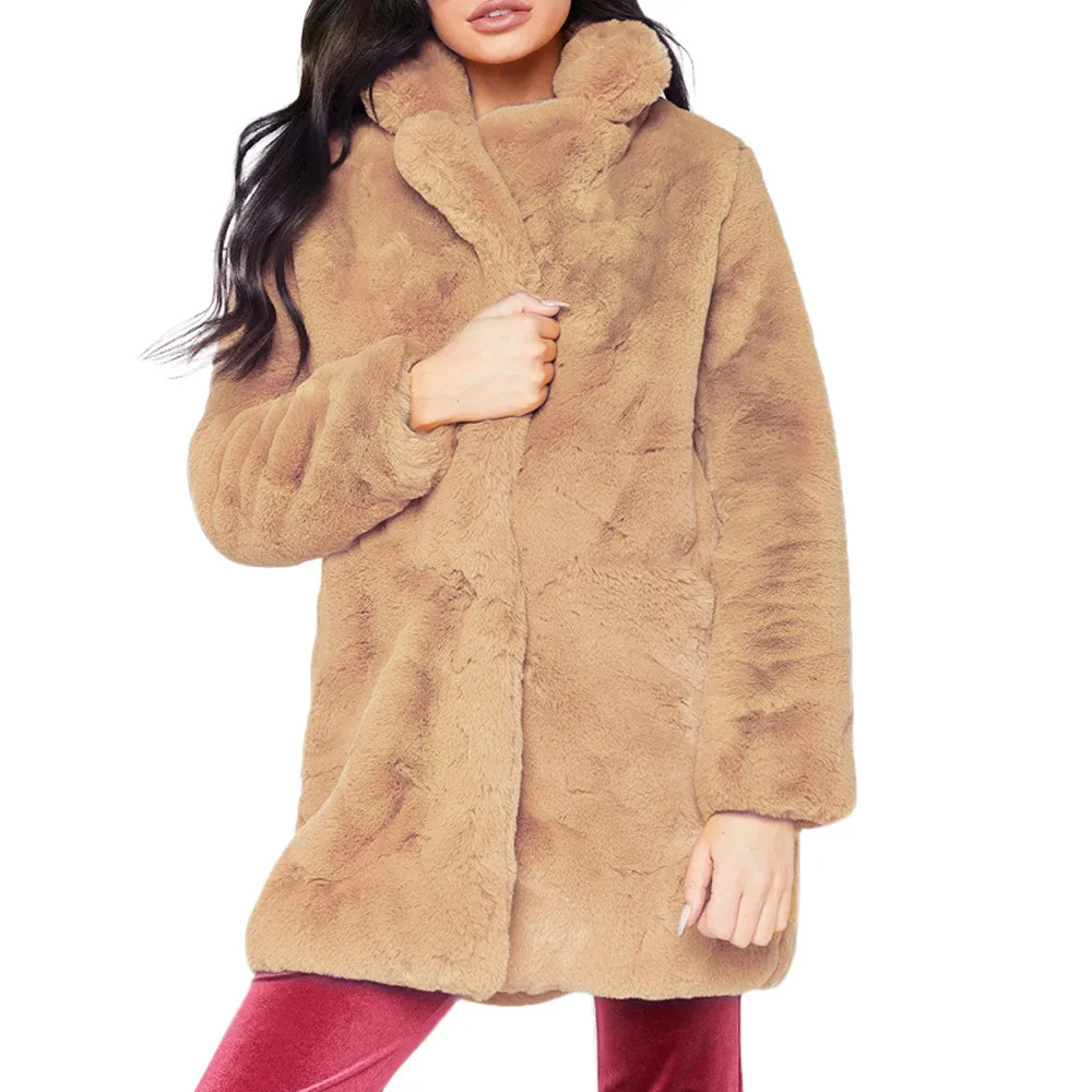 Ursula® | Modern and minimalist winter garment.