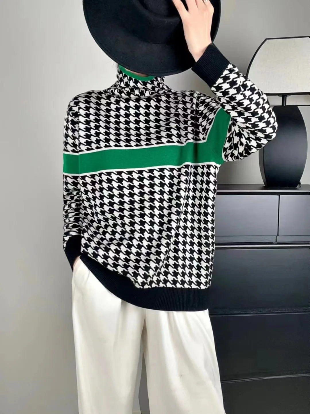 Mara | Elegant turtleneck sweater