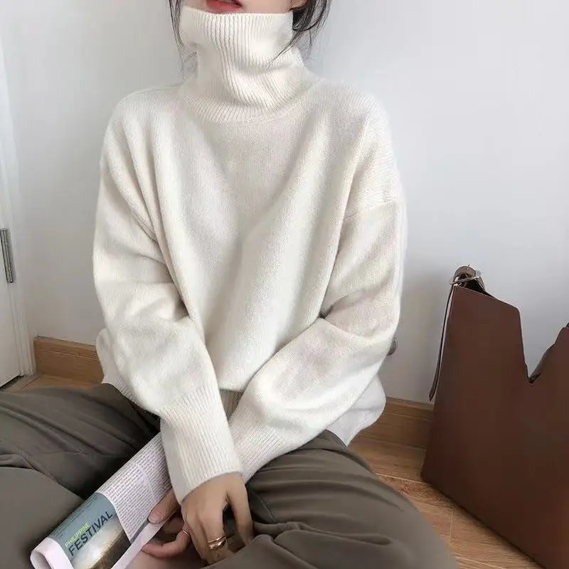 Rebeca | Effortless and chic winter sweater