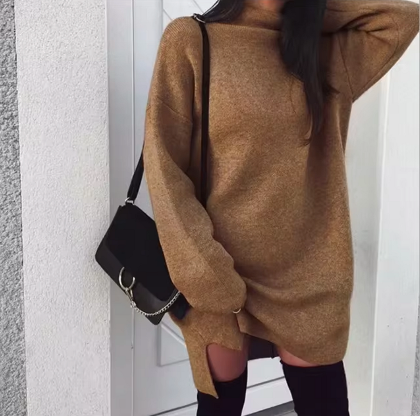 Maricarmen | Loose-fitting knitted dress with a turn-down collar