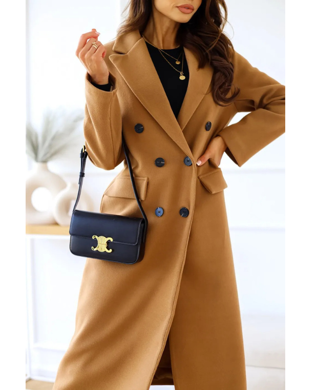 Soledad | Classic and elegant winter garment.