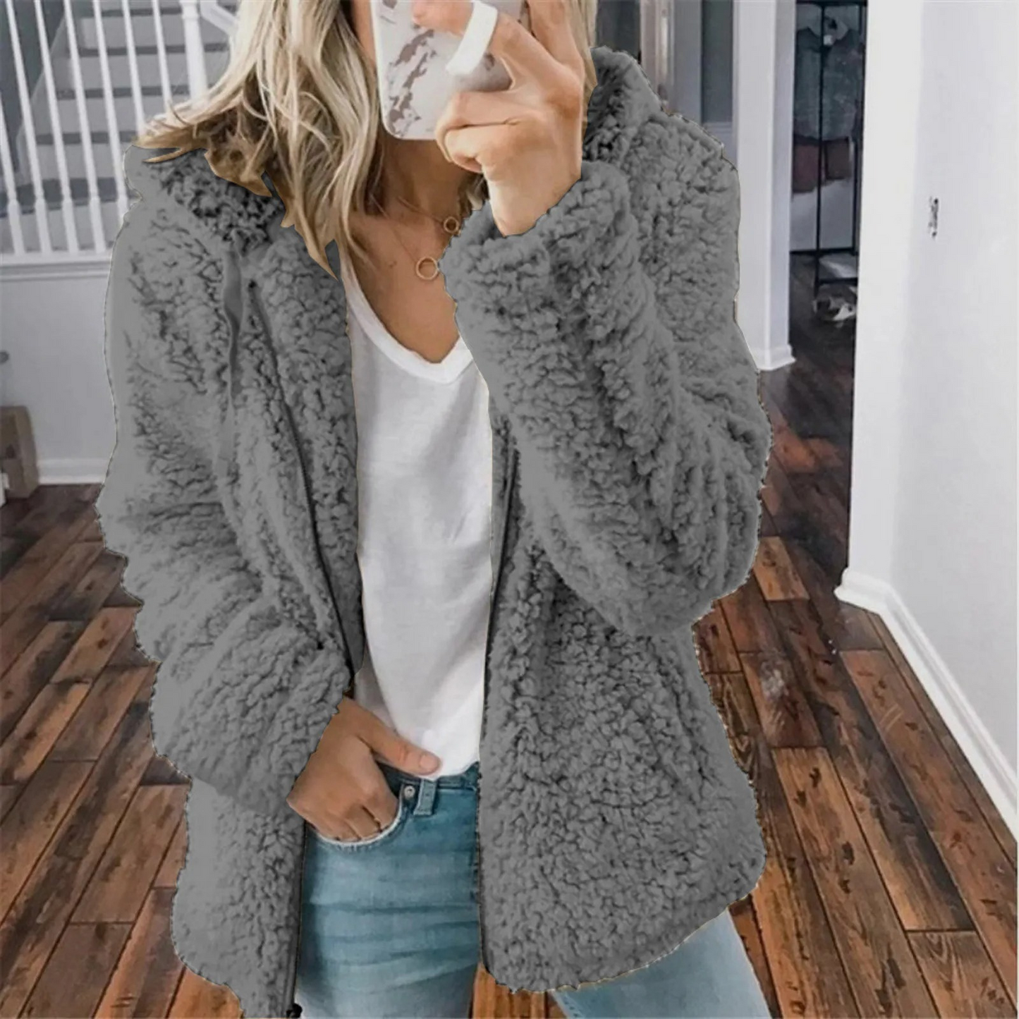 Vanessa | Tailored and elegant winter garment