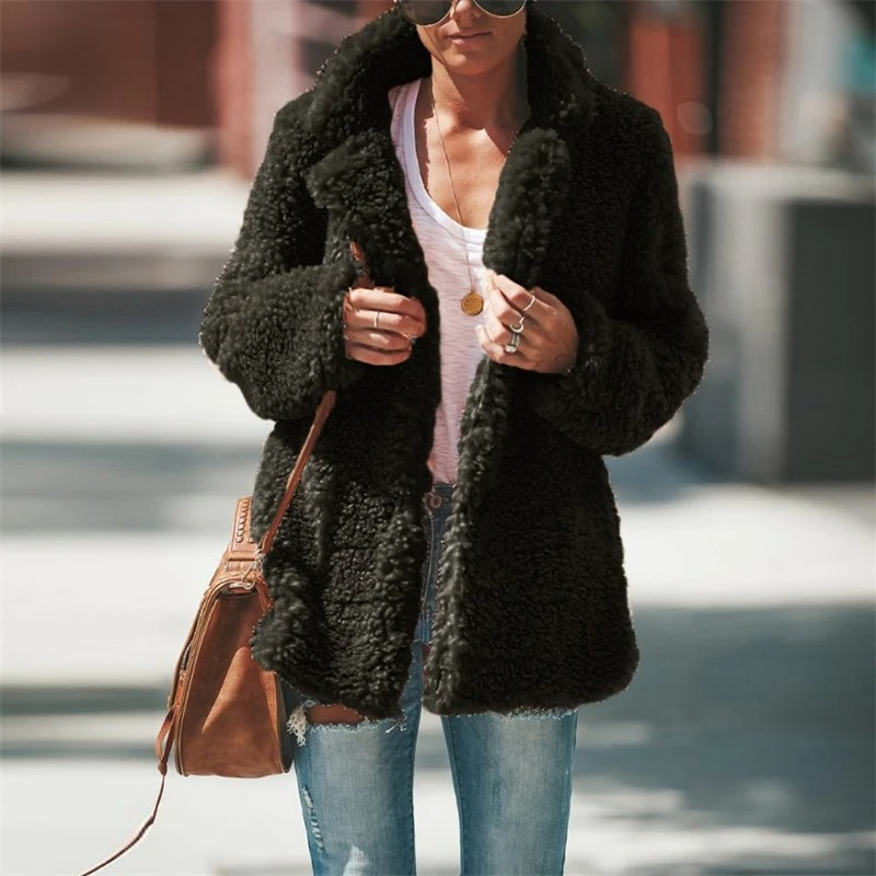 Silvia | Timeless and elegant winter clothing