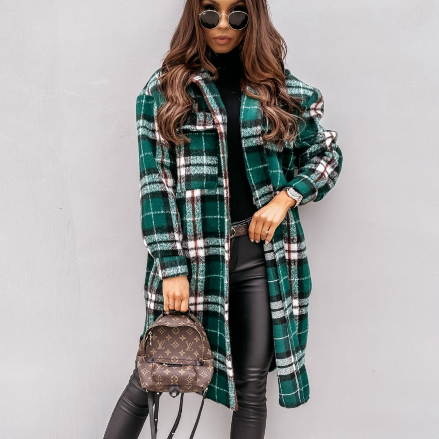 Linda | Trendy and elegant winter clothing item
