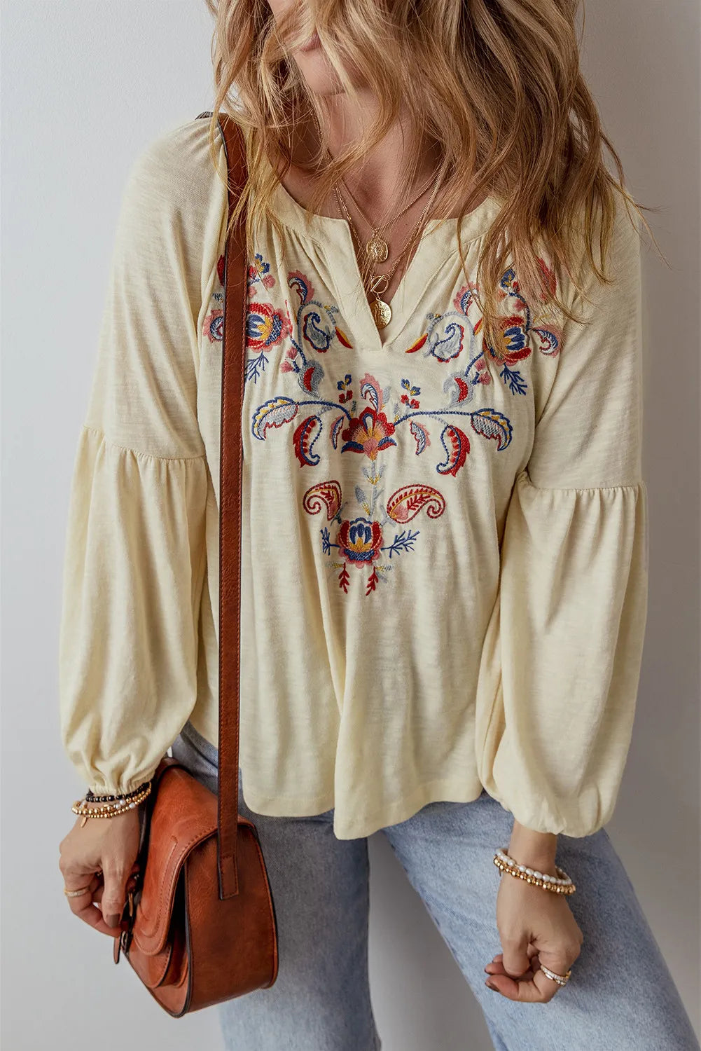 Leonie | Embroidered long sleeve blouse with notches