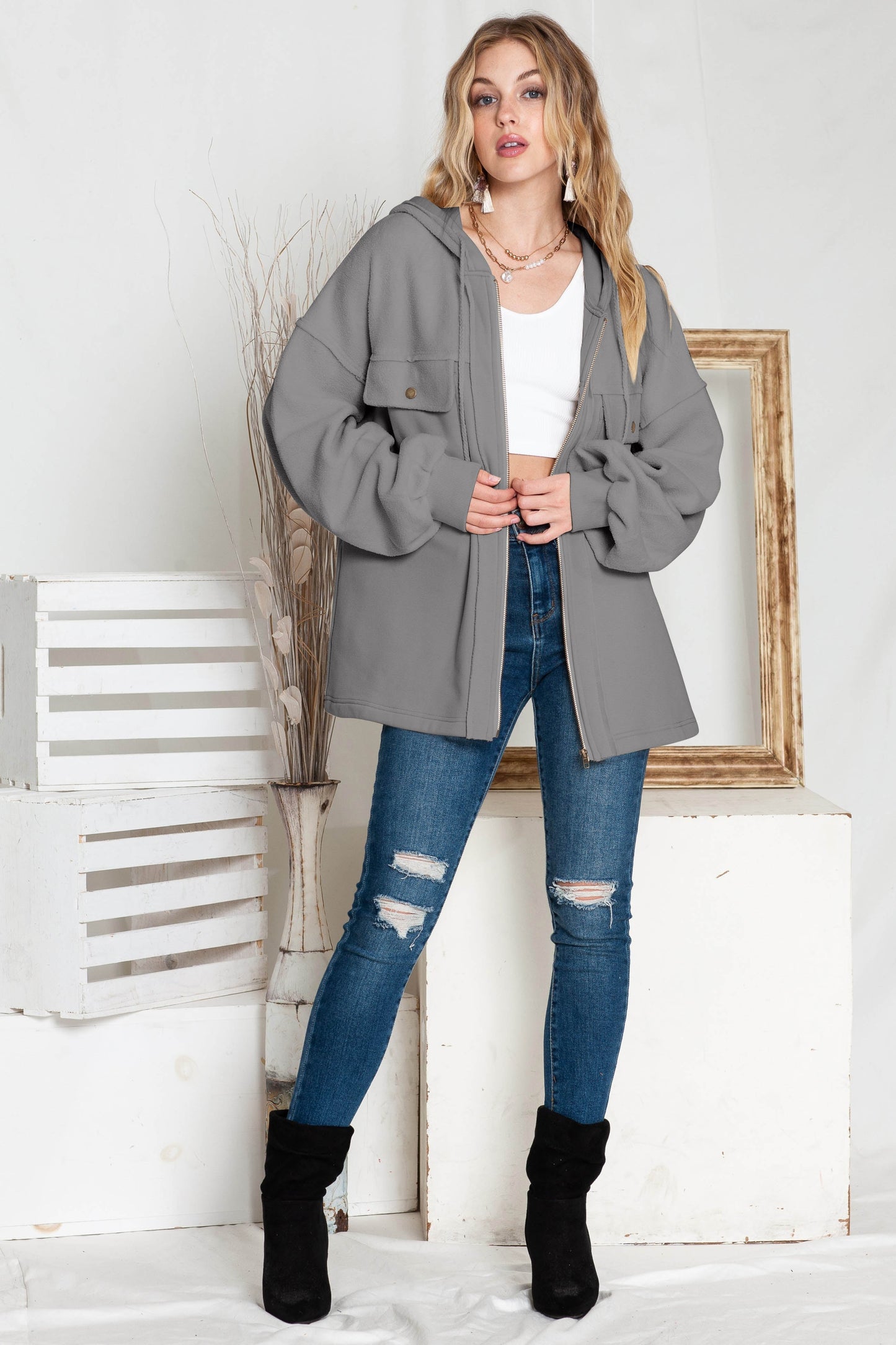 Eugenia | Fashionable and effortless winter garment