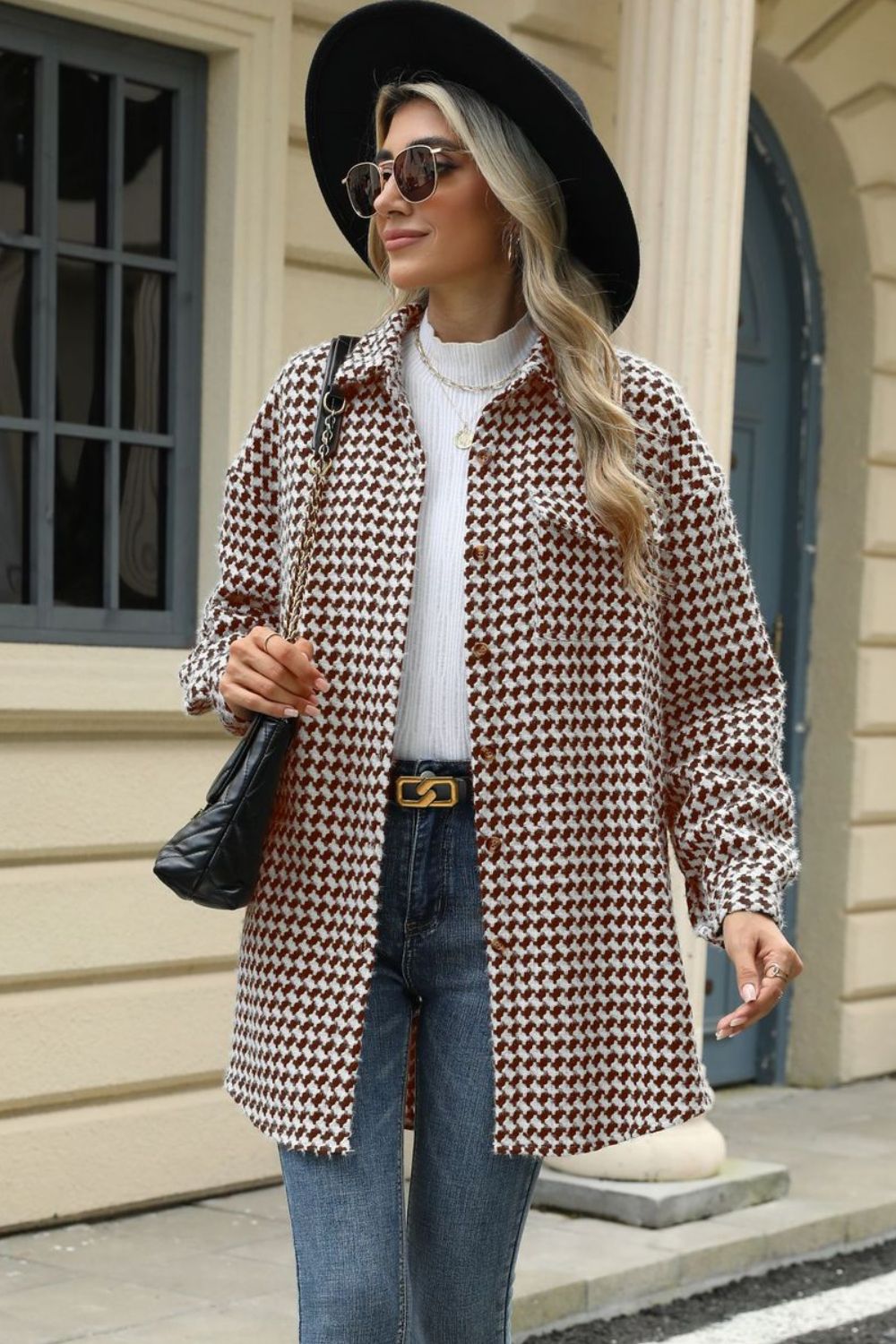 Anika | Houndstooth coat with buttons and dropped shoulders