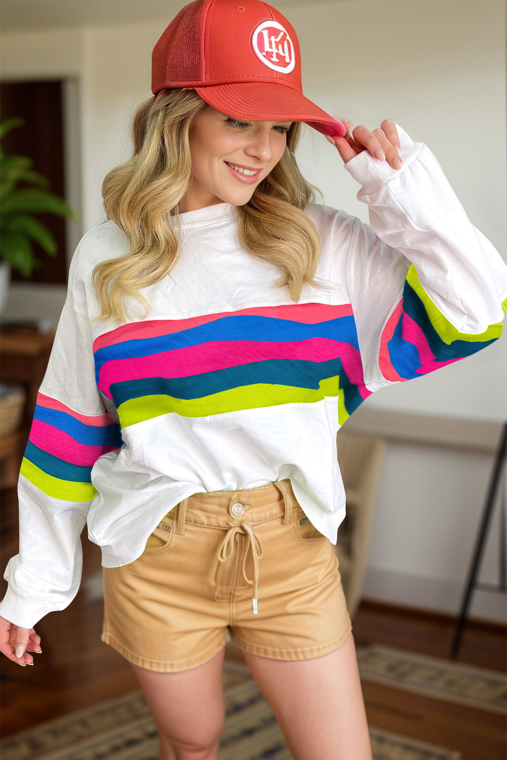 Aurora | Contrasting long-sleeved top with a crew neck