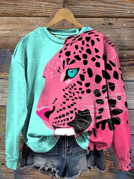 Yadira | Crew neck sweater with a wild print
