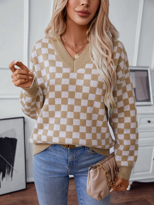 Mariana | Checked sweater with a V-neck and dropped shoulders