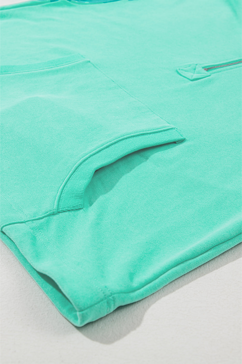 Belén | Modern and comfortable winter hoodie