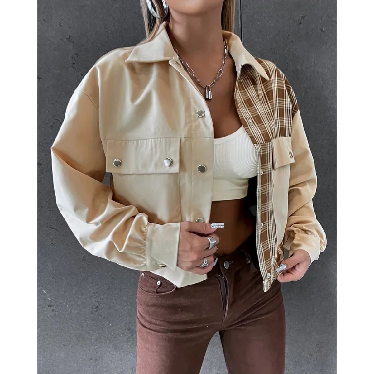Patricia | Elegant and casual winter garment
