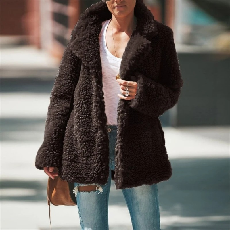Silvia | Timeless and elegant winter clothing