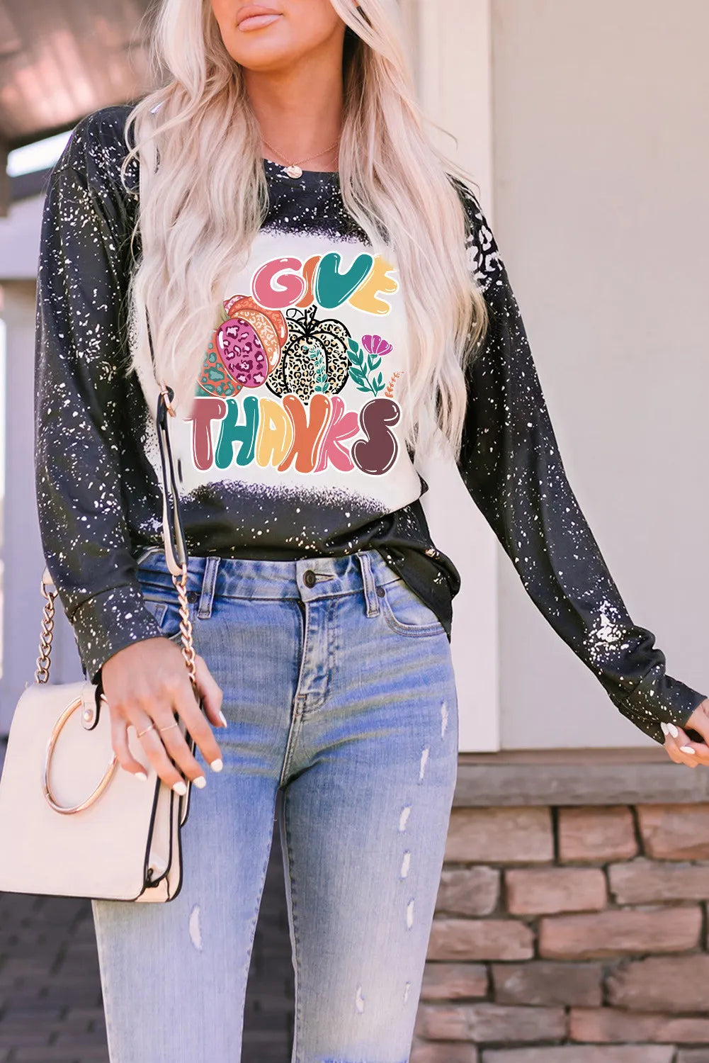 Aitana | Crew neck long sleeve t-shirt with pumpkin graphic