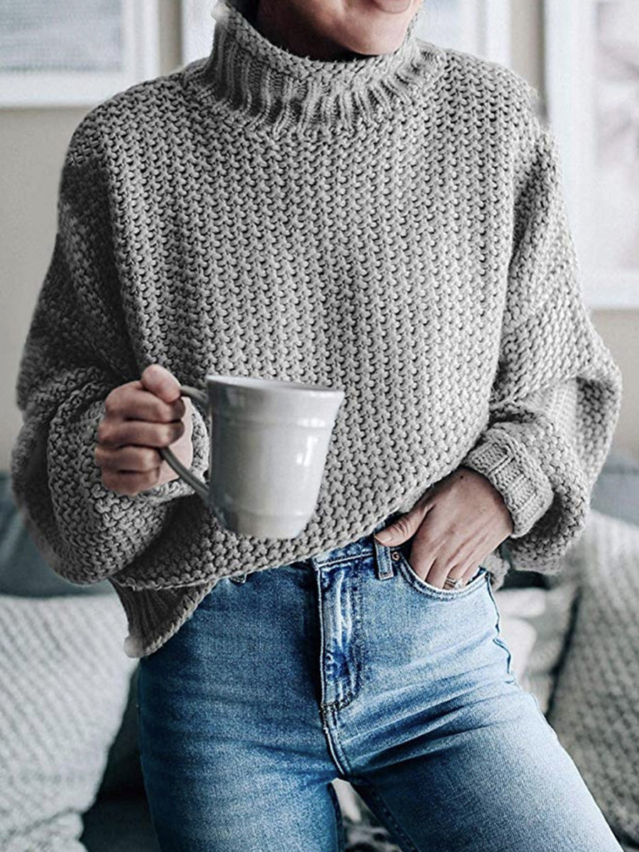 Agnes | Pullover with a turtleneck and dropped shoulders