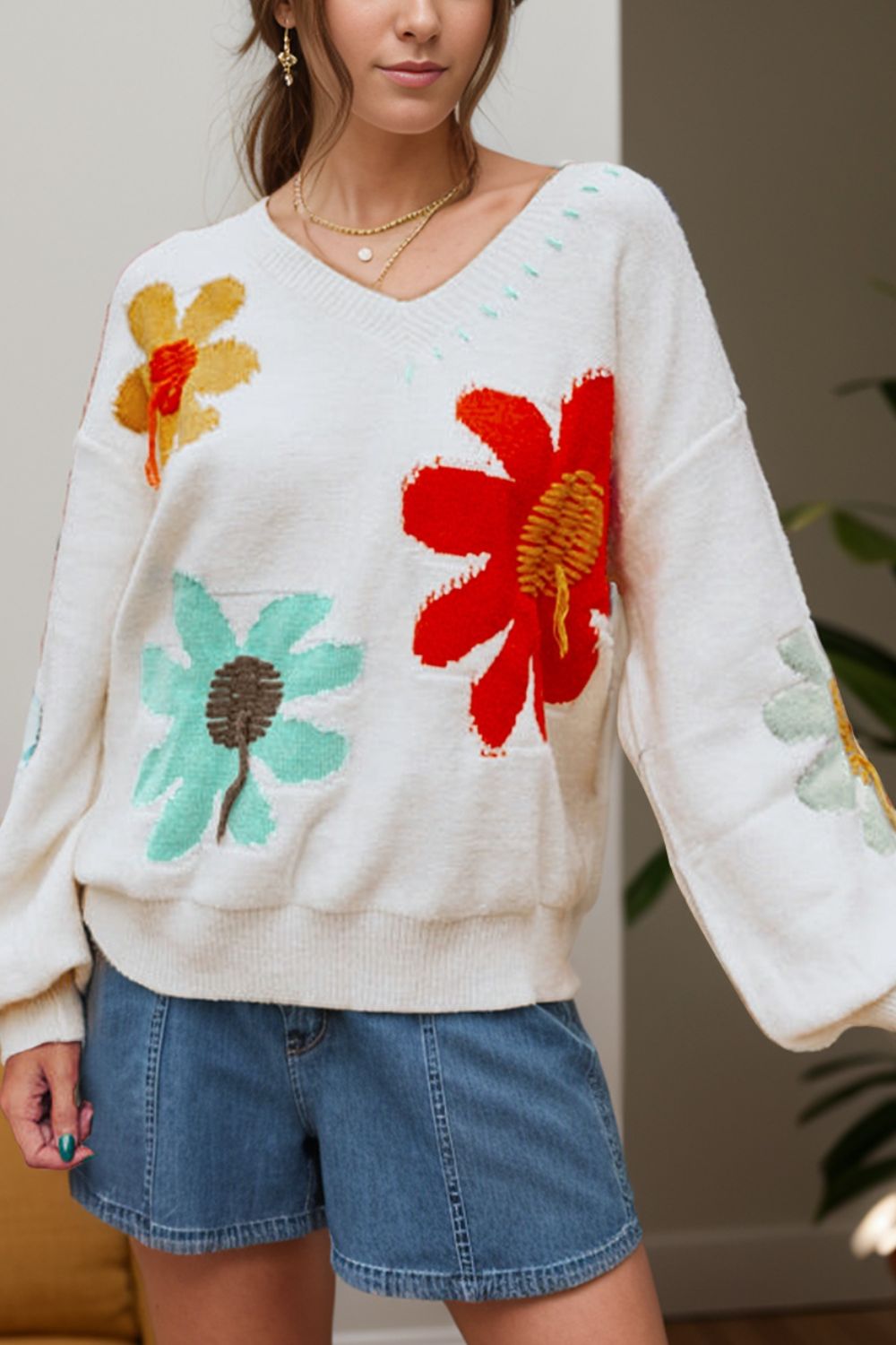 Marta | Floral sweater with a V-neck and dropped shoulders