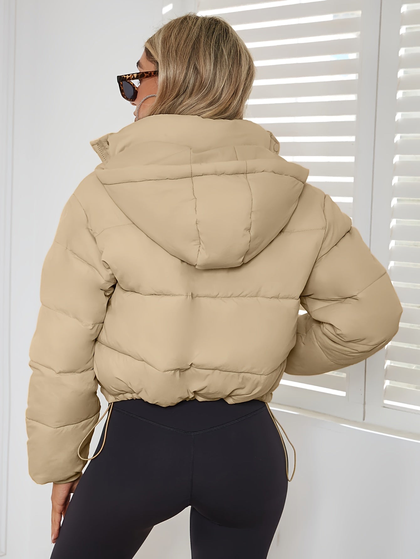 Hilda | Luxurious hooded puffer jacket