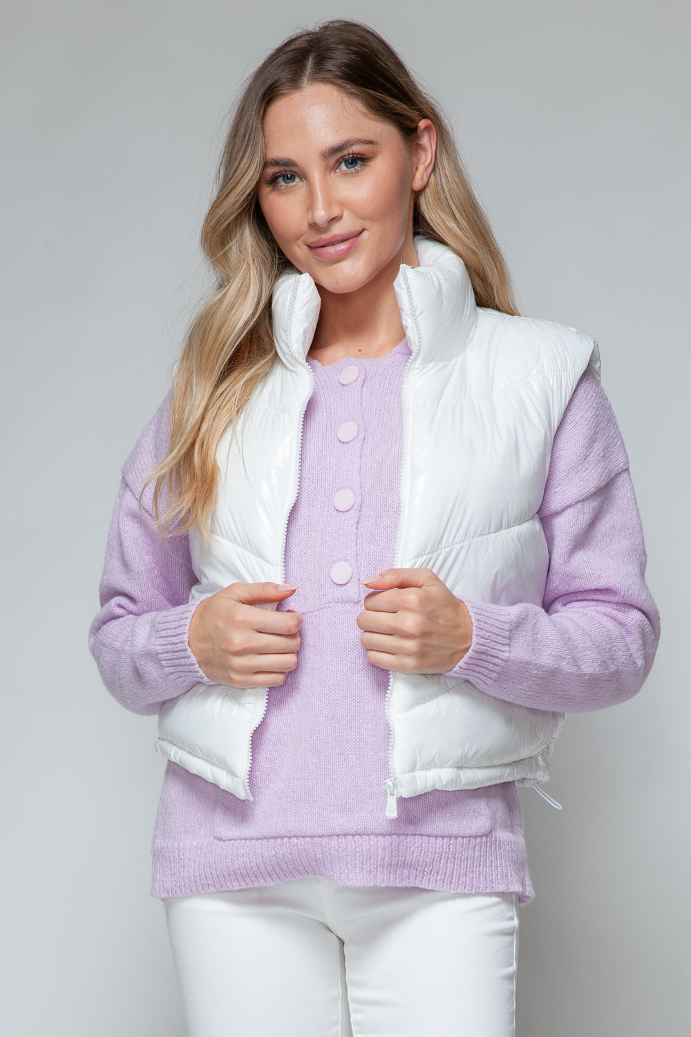 Milagros | Snobish shiny quilted vest with turtleneck and zip