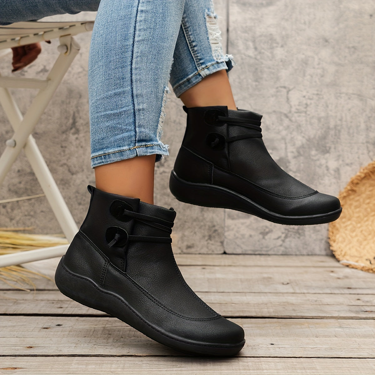 Flor | Lightweight, supportive orthopedic boots.