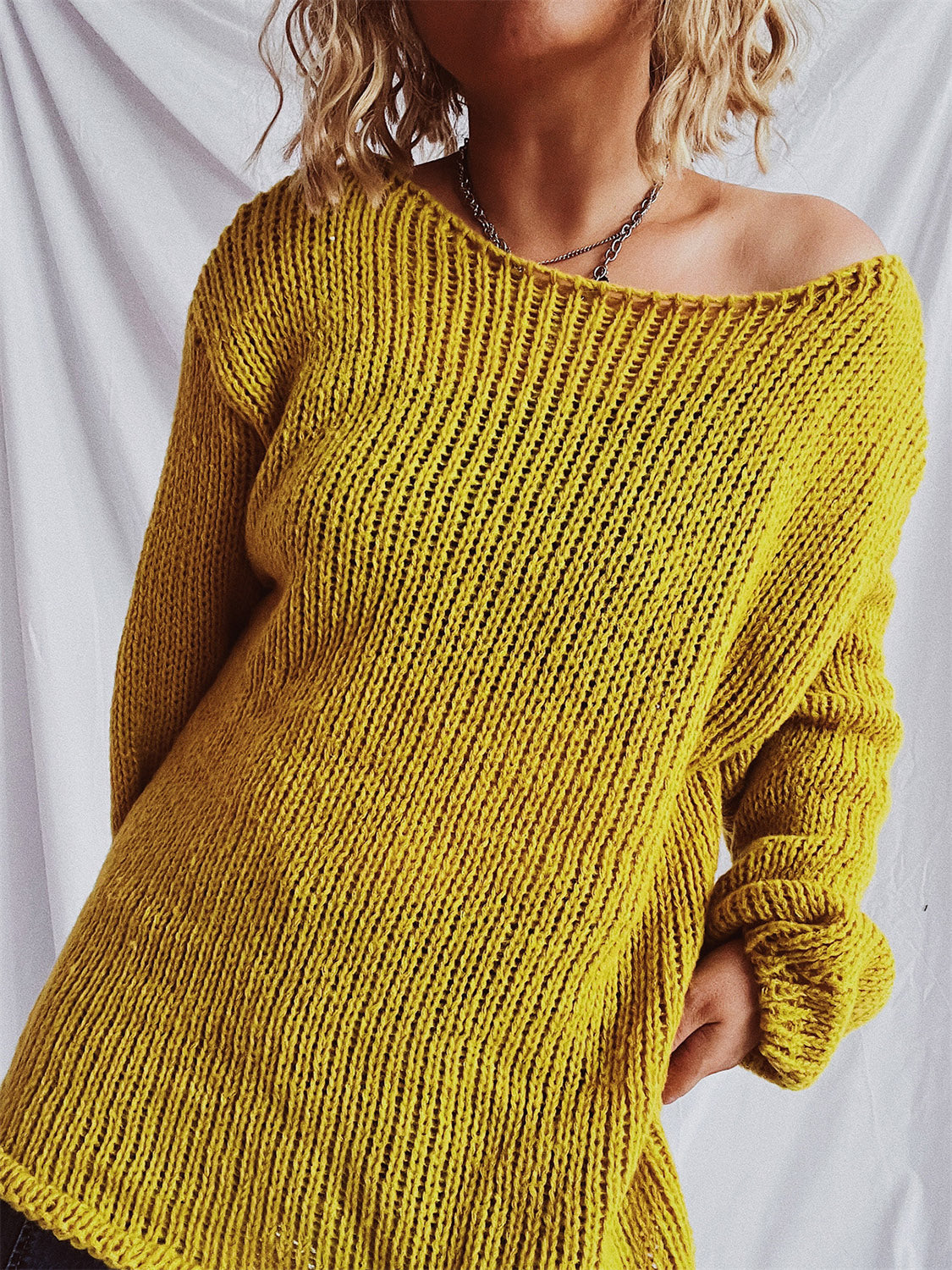 Bernadette | Sweater with a boat neckline and dropped shoulders