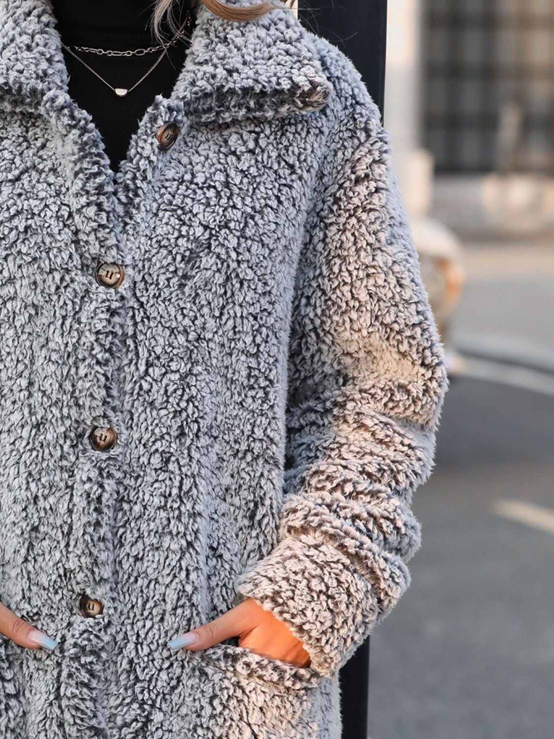 Luciana | Long-sleeved plush jacket with pockets and collar