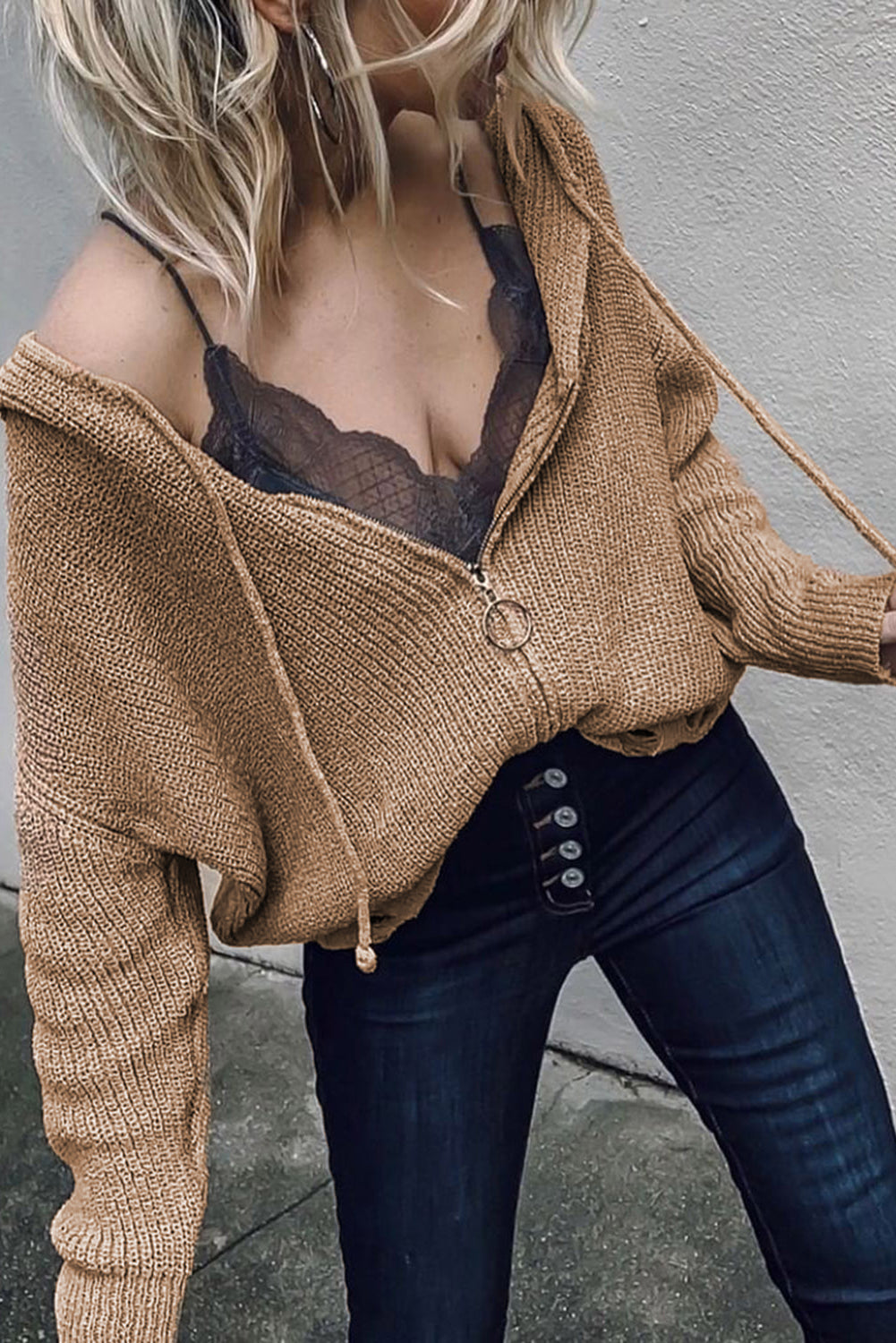 Amanda | Modern and fashionable winter sweater