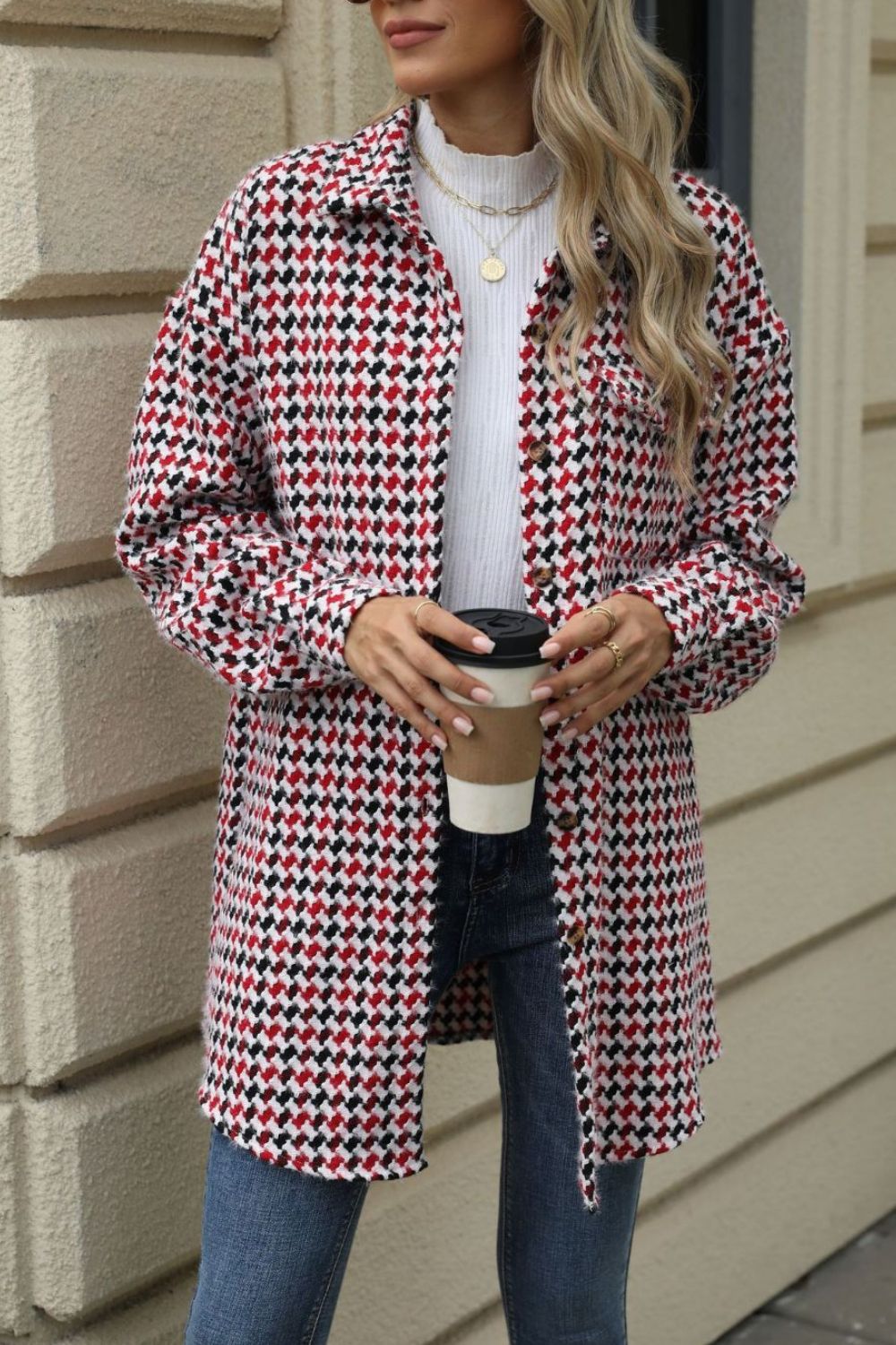 Anika | Houndstooth coat with buttons and dropped shoulders