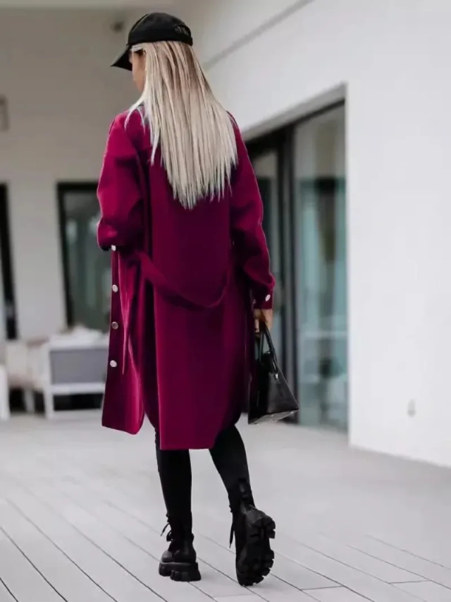 Yasmina | Elegant and simple winter garment
