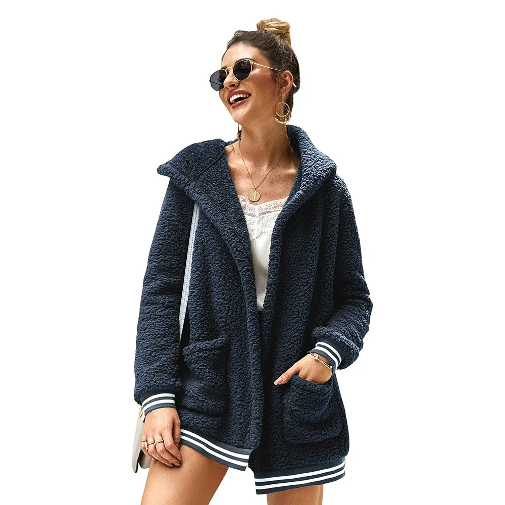 Oriana | Modern and versatile winter garment