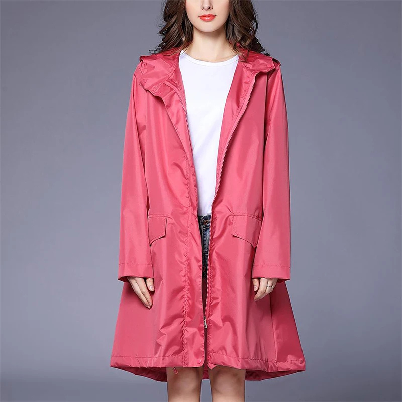Salma | Modern and fashionable winter clothing item.