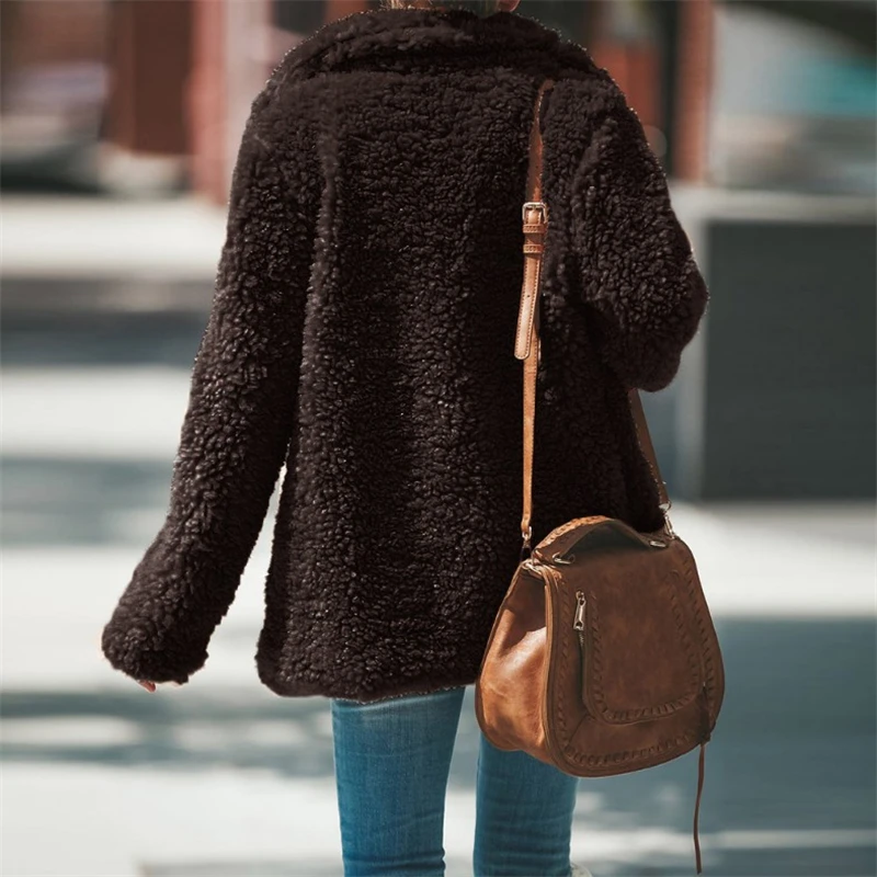 Hana | Timeless and elegant winter clothing