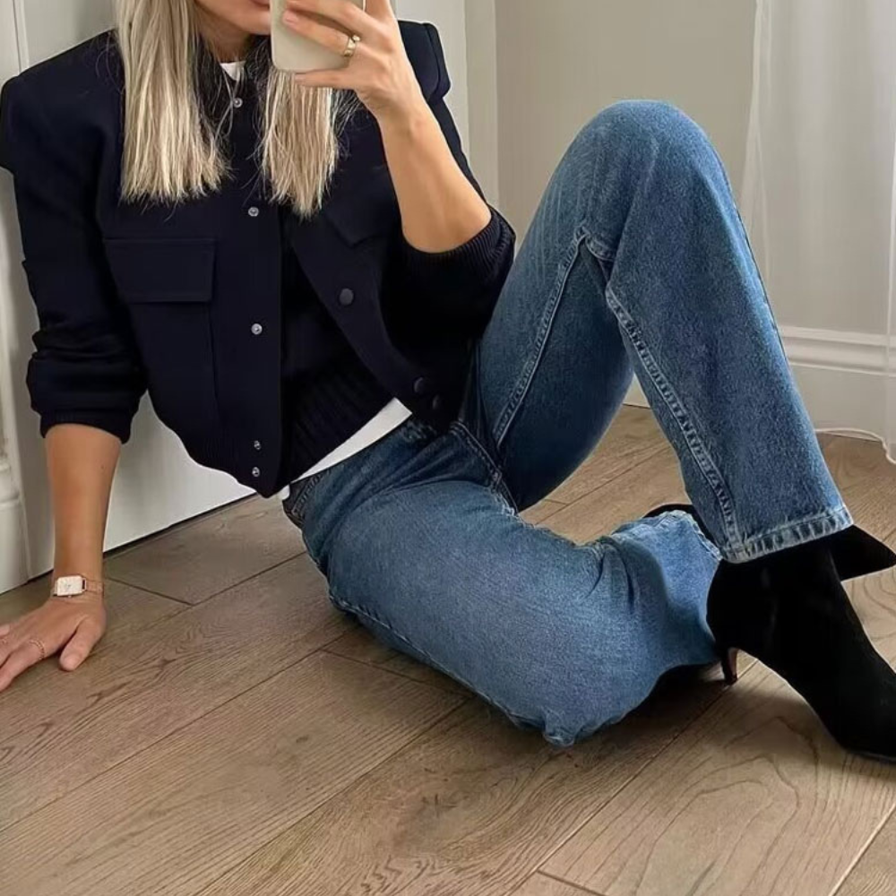 Cristina | Elegant and casual winter garment