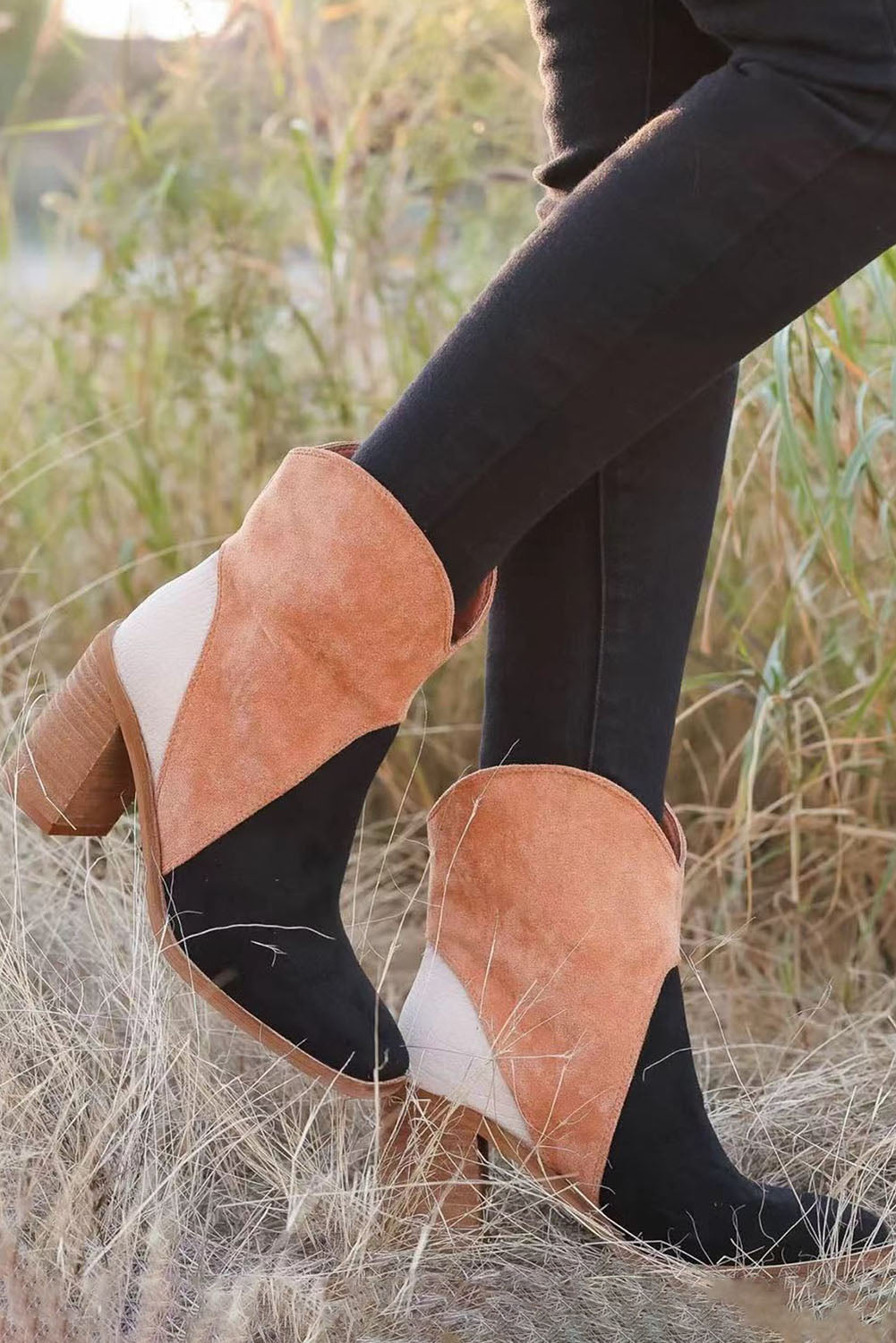 Lorena | Sleek and supportive orthopedic footwear