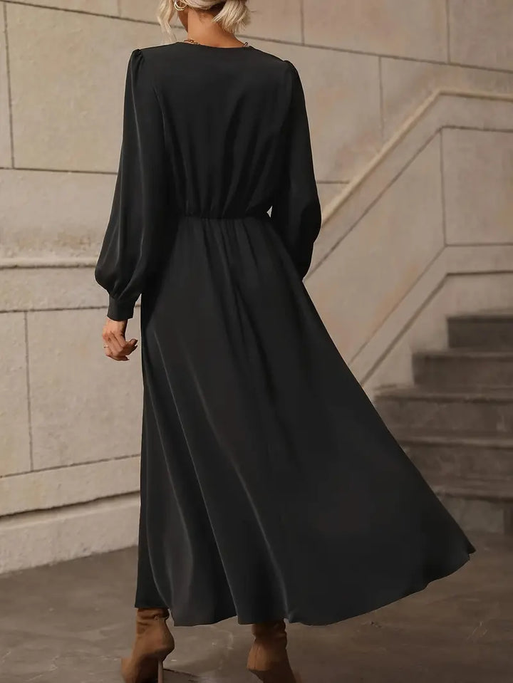 Soraya | Simple and stylish winter dress