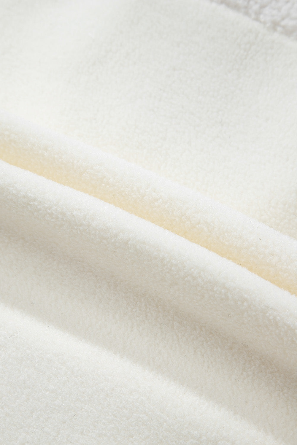 Paula | Fashionable and minimalist winter garment