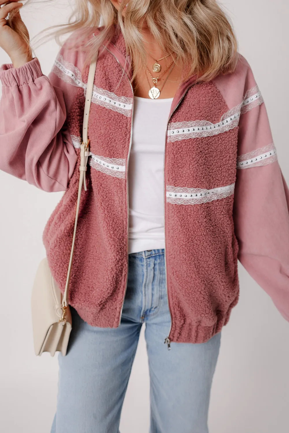 Lucía | Long sleeve jacket with fluffy lace detail and zip fastening