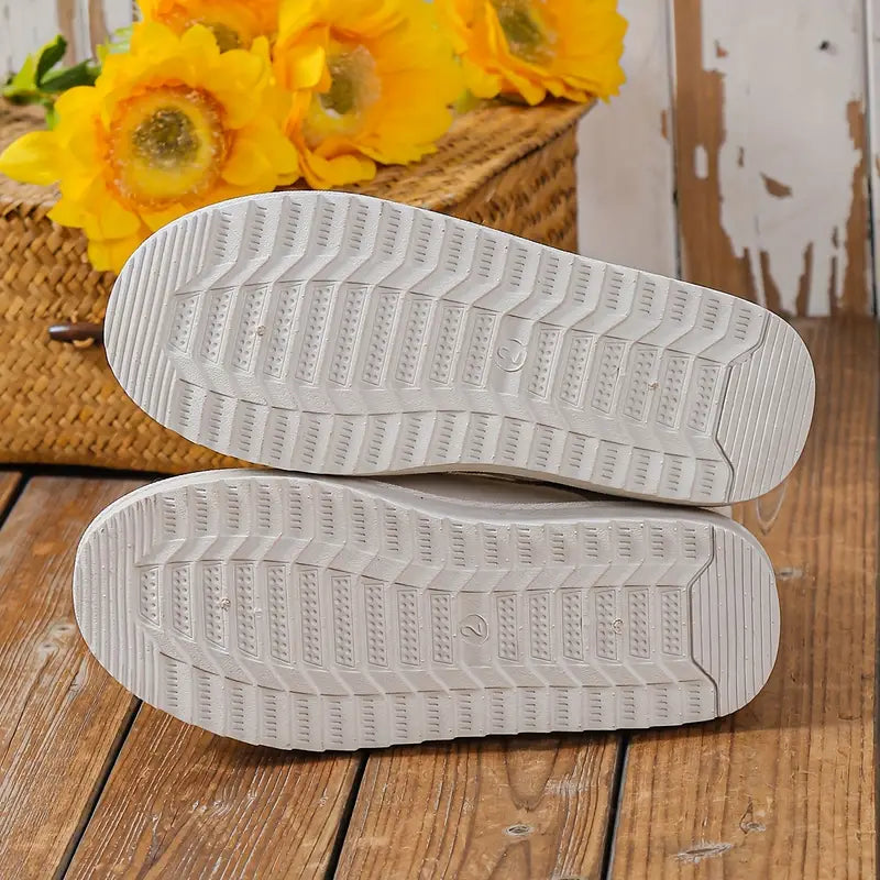 Xiomara | Supportive and fashionable orthopedic boots.