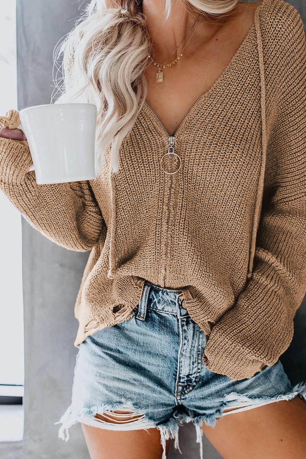 Amanda | Modern and fashionable winter sweater