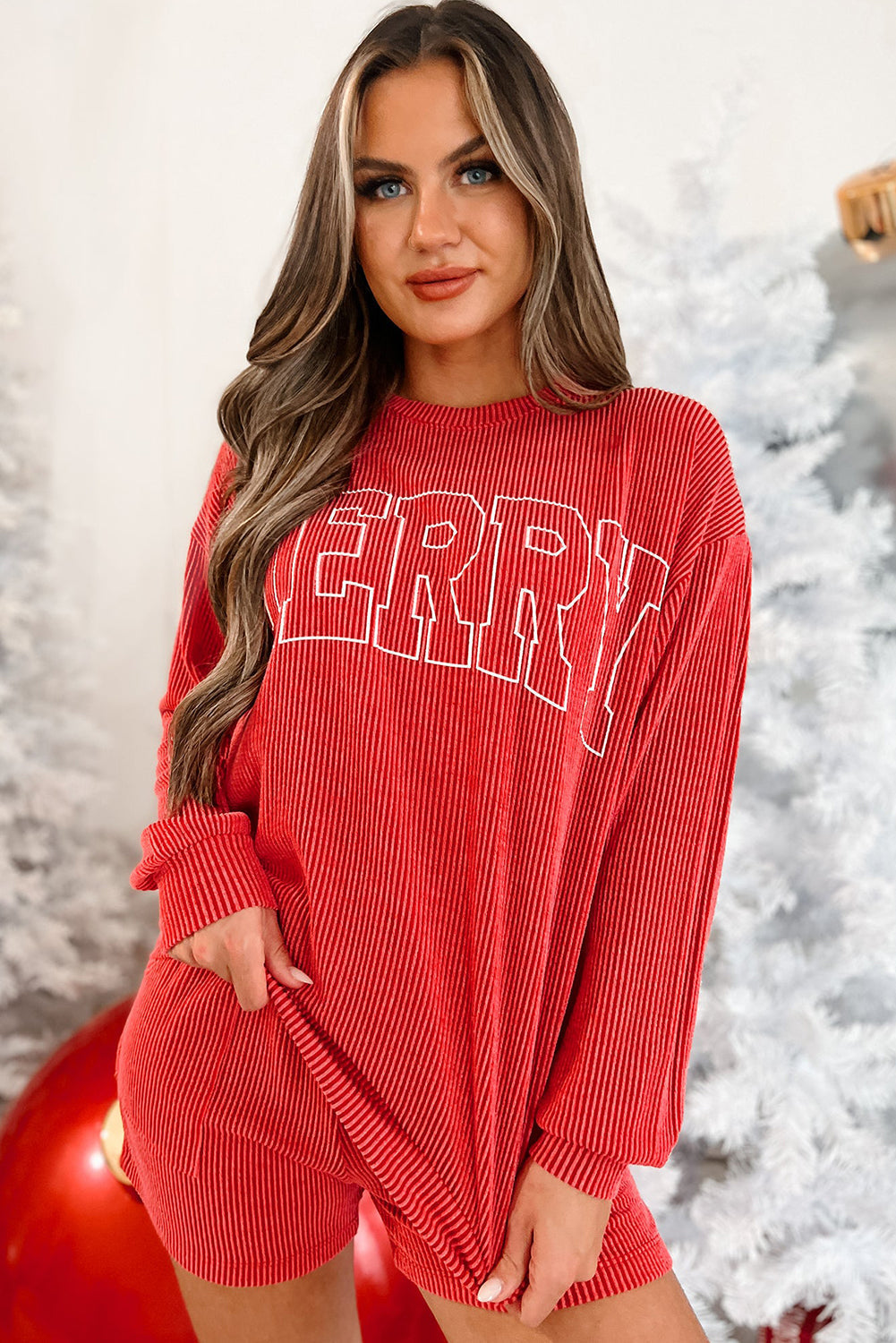 Flora | Casual and fashionable winter shorts