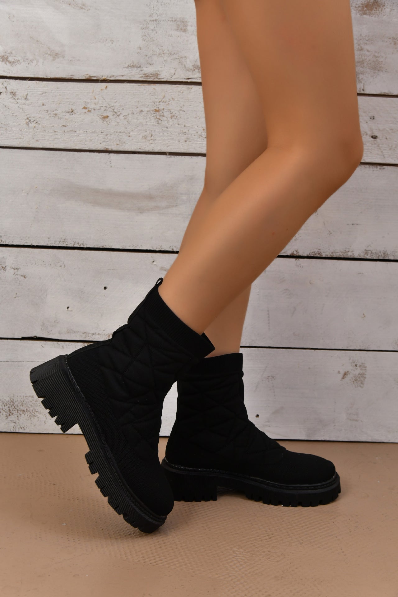 Elsa | Timeless and supportive orthopedic boots.