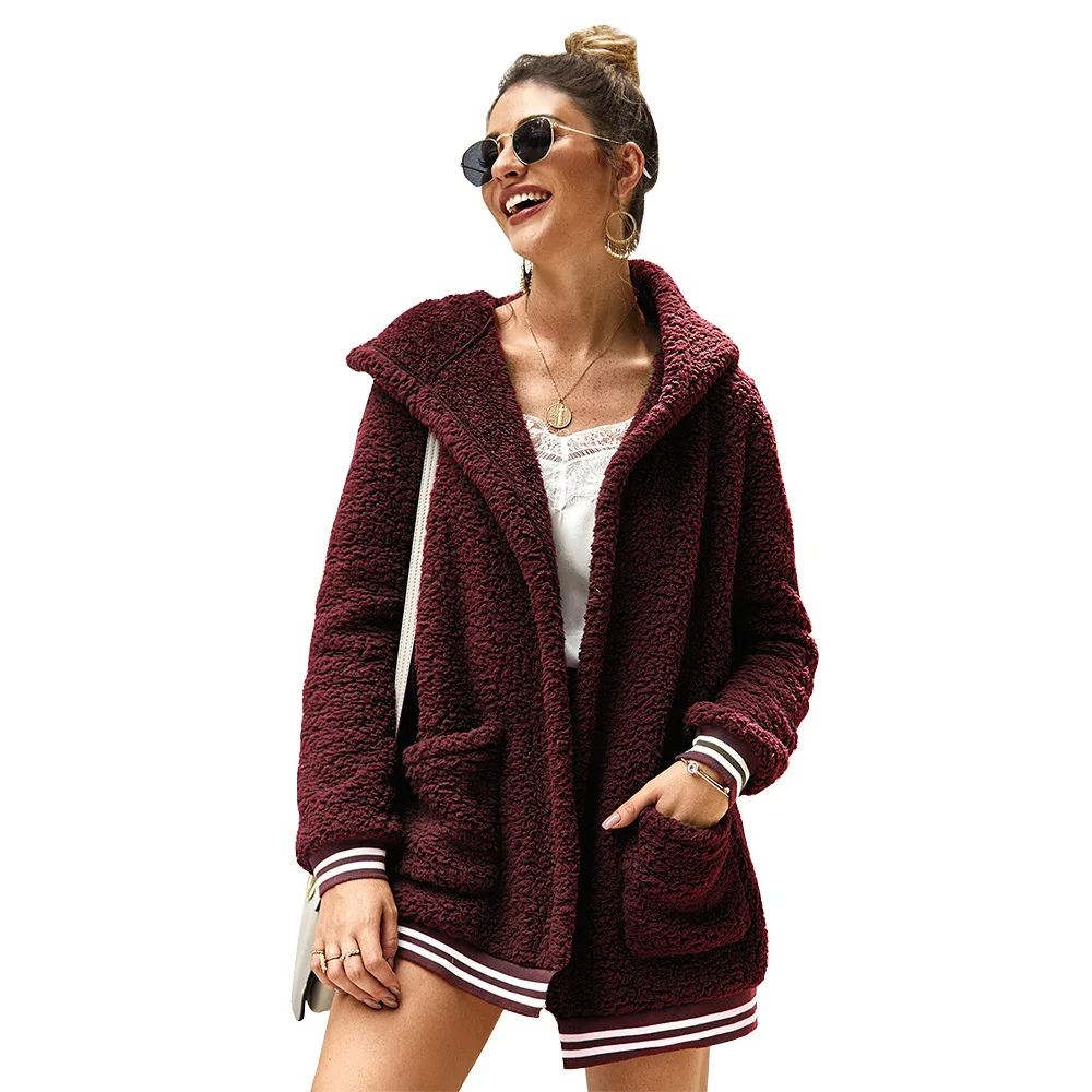 Oriana | Modern and versatile winter garment
